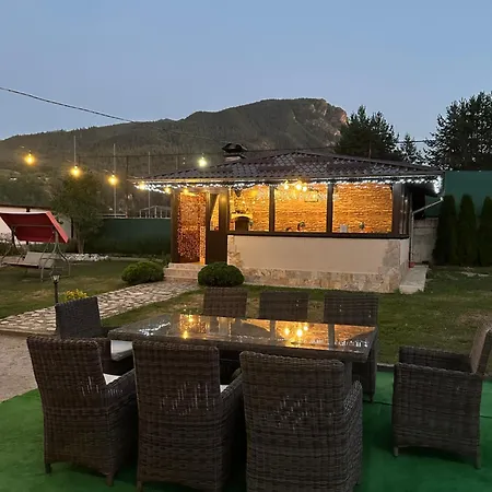 Paradise Semesterbostad *